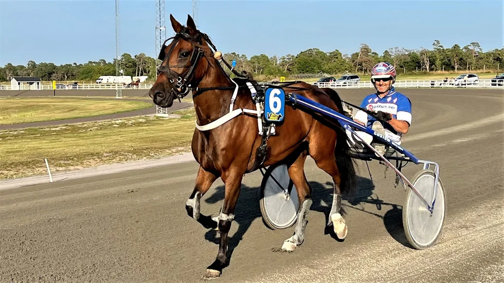 Lillnisse vann lopp 2 och gladde Johan Wiman vars stall verkar på gång efter en tids formsvacka.