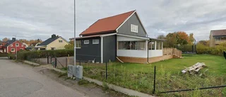 Fastigheten på adressen Västervägen 23 i Skutskär har nu sålts på nytt – stor värdeökning