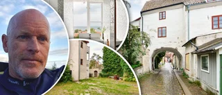 Stefan säljer anrika huset från 1200-talet: ”Lite för stort”