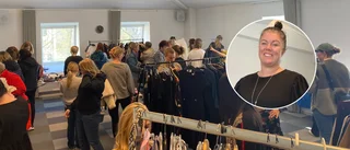 Klädbytardag i Enköping lockade både unga och äldre