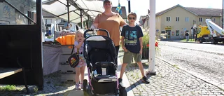 Idag skulle det varit Skänninge marken – men torget levde upp ändå