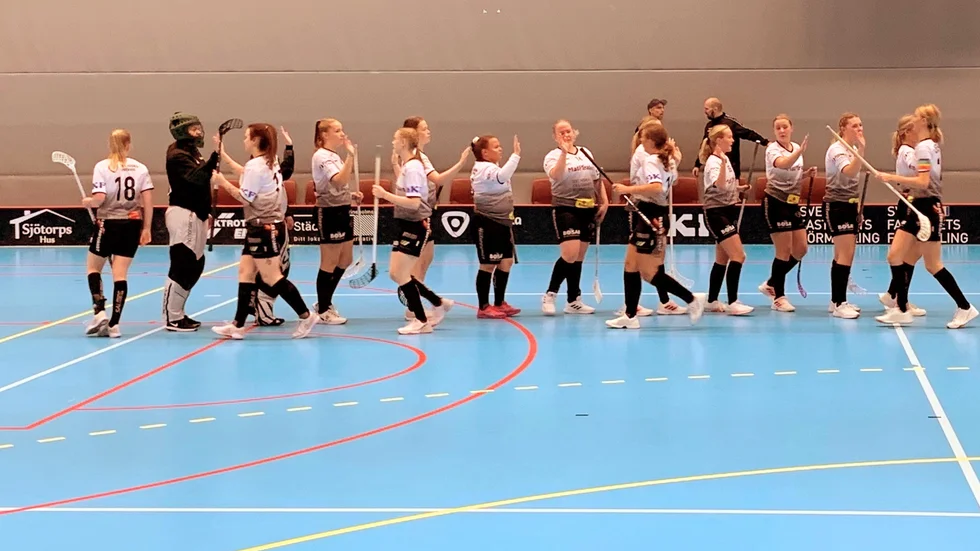KIB:s damer tog en storseger hemma i seriepremiären,