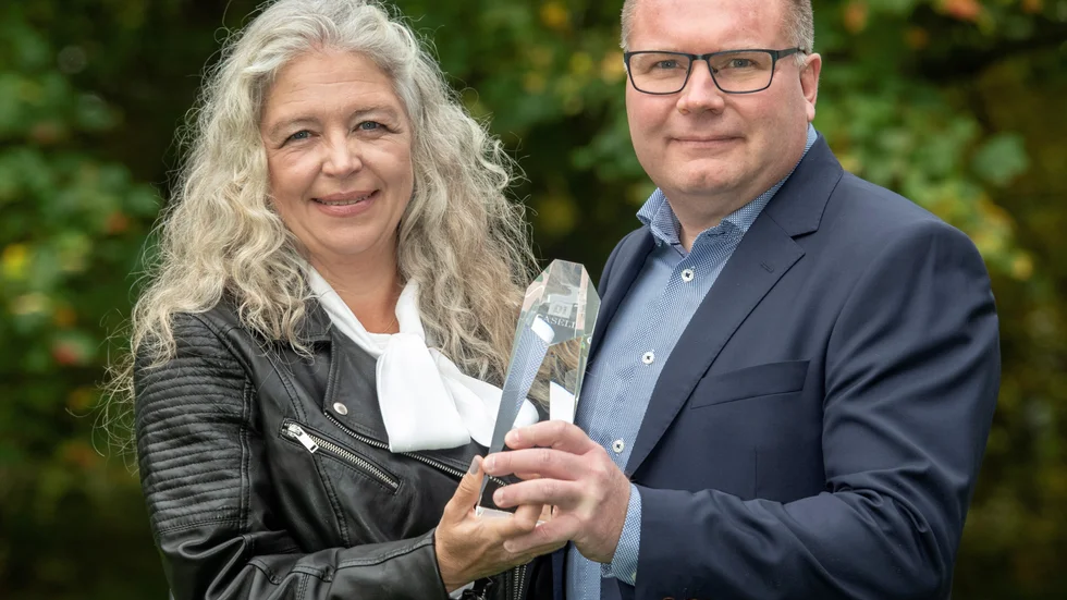 Nina Rothman och Mathias Eriksson startade företaget Rödsvart 2016. Nu har de utsett till Gasellvinnare som det snabbast växande företaget i Uppsala län.