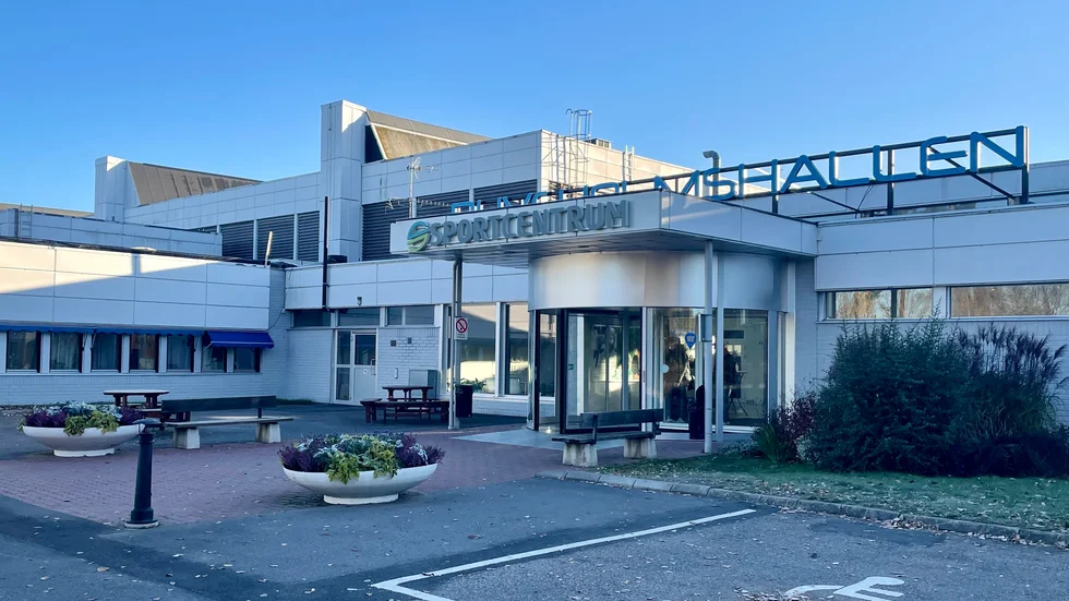 I söndags fick simhallen hålla stängt på grund av personalbrist. 