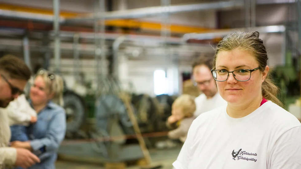 Lovisa Ferlin och Fredrik Pihl, Österåker, driver Katrinelunds gårdsprodukter och satsar på ekologisk småskalig kycklingproduktion.