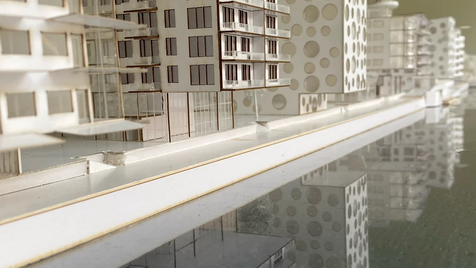 Så här vill arkitekten Hans Walloschke att Luleås nya strandpromenad ska se ut. Modellen visar åtta så kallade kranhus som sträcker sig ut över vattnet vid hamnbassängen i Luleås södra hamn.