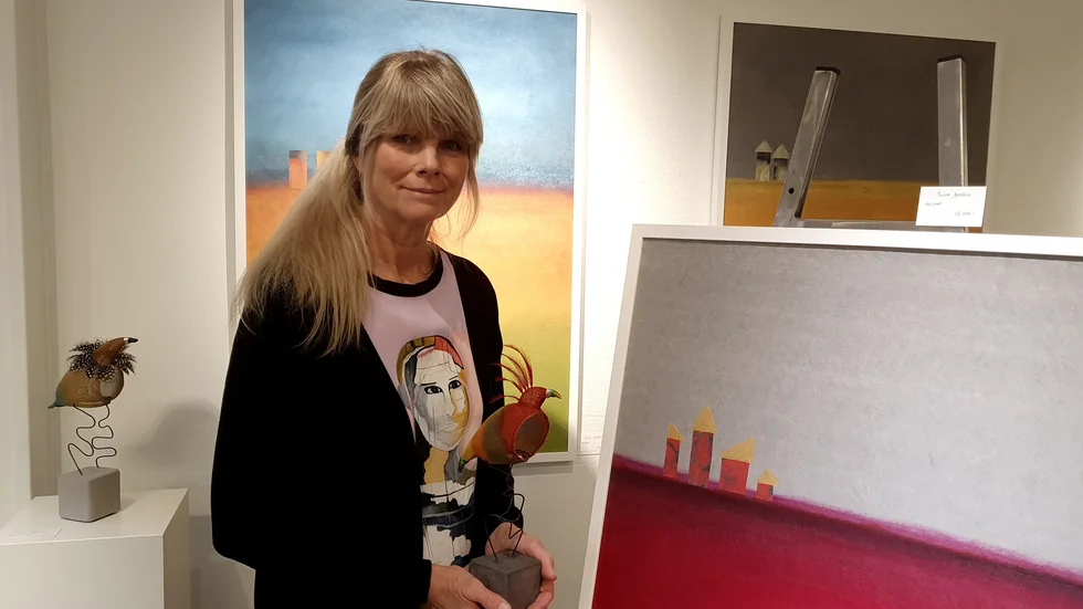 Ylva Jonsson ställer ut på Galleri R i Linköping.