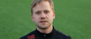 PIF-tränaren ser fram mot premiären