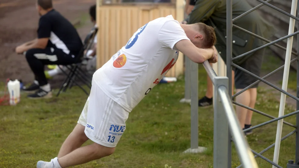 Målskytten Patrick Lindberg gick ut med kramp: "Man är inte ung längre", sa Lindberg efter matchen.