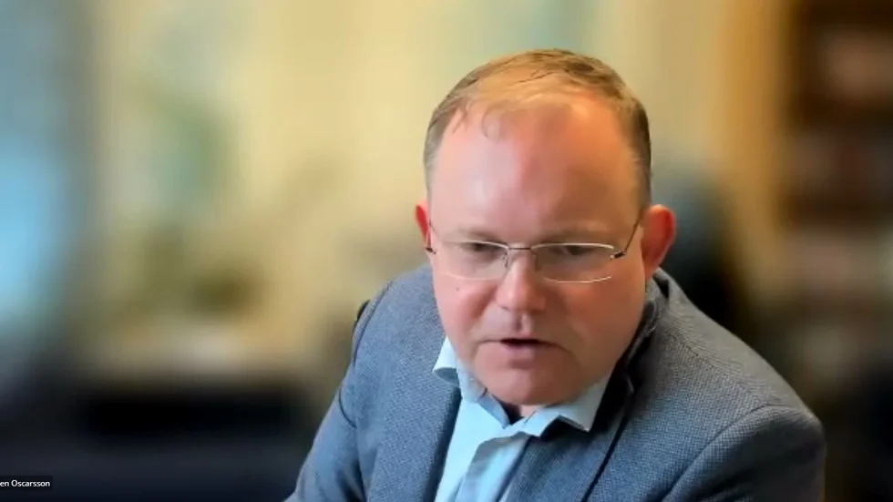 Henrik Ekengren Oscarsson från Göteborgs universitet och hans kollegor har tagit fram en rapport om polariseringen. 