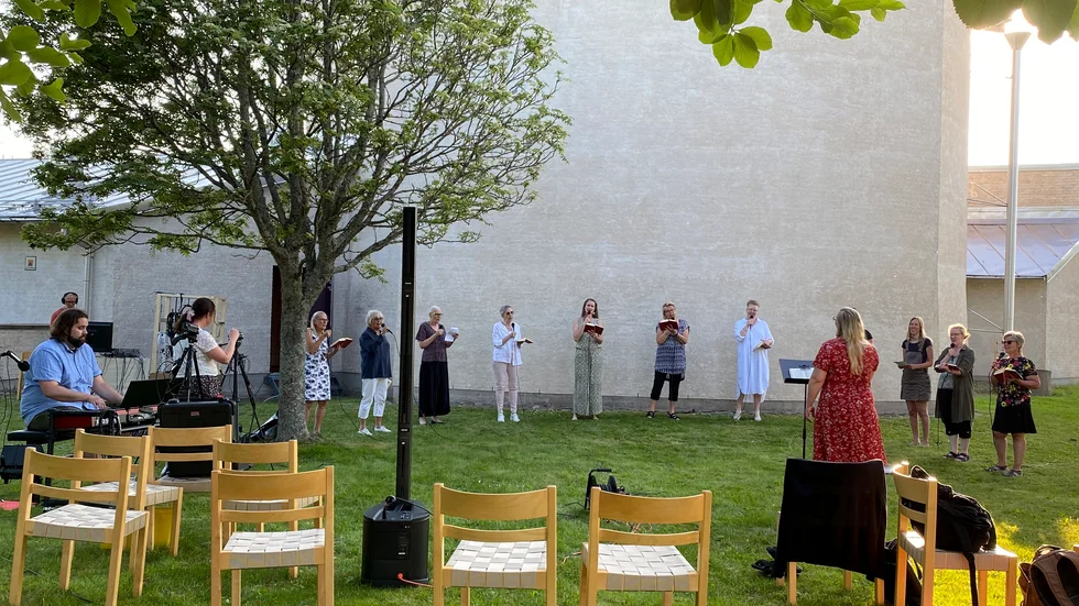 Chala Gospel är en av körerna som är med i psalmrundan Vättern runt.