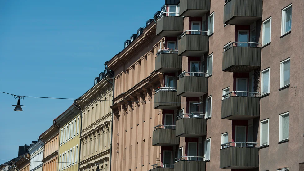 "Allmännyttan föddes av behovet för de tiotusentals som flyttade från landsbygd till industriorternas behov av arbetskraft" skriver insändarskribenten.