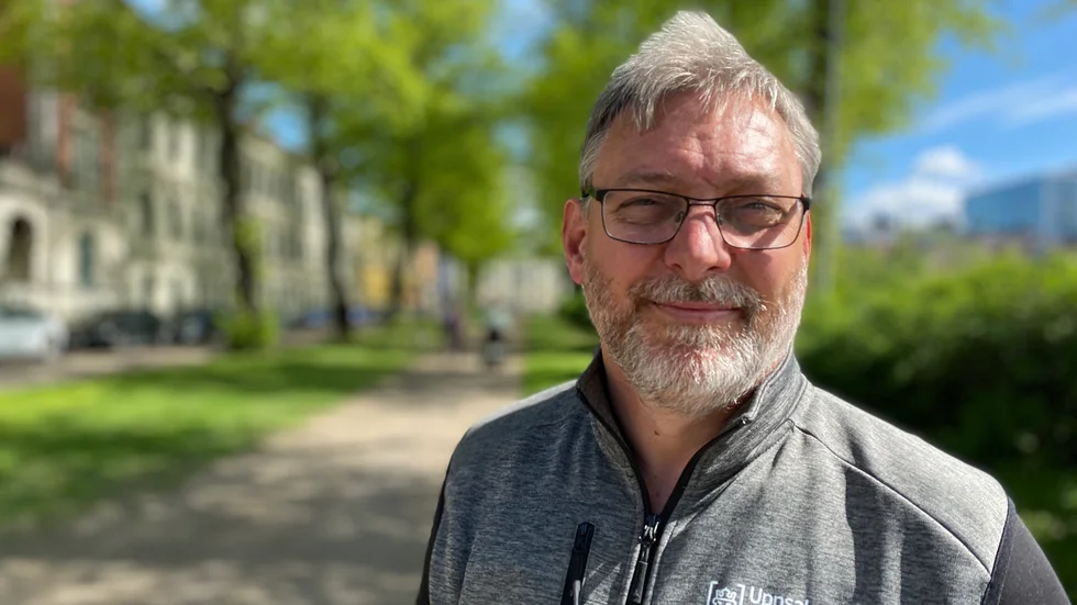 Mats Nilsson är socialarbetare på fältet vid ungdomsjouren och jobbar tillsammans med skolorna för att identifiera ungdomar i riskzonen för droger och kriminalitet.