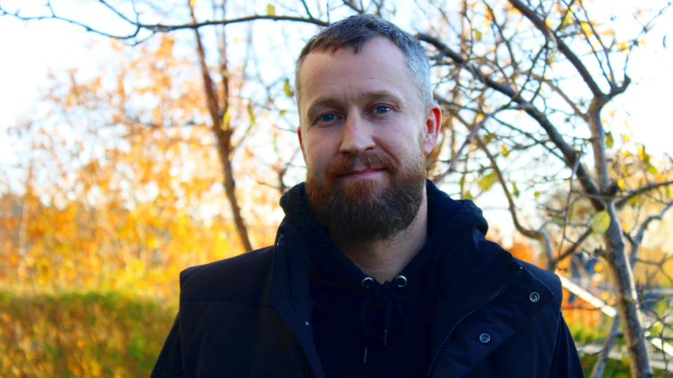 "Jag har tyckt om att åldras just eftersom jag blivit mer bekväm i mig själv", säger Jimmi Wickström som menar att det nuförtiden går utmärkt att byta karriär om man bara vågar utmana sig själv.
