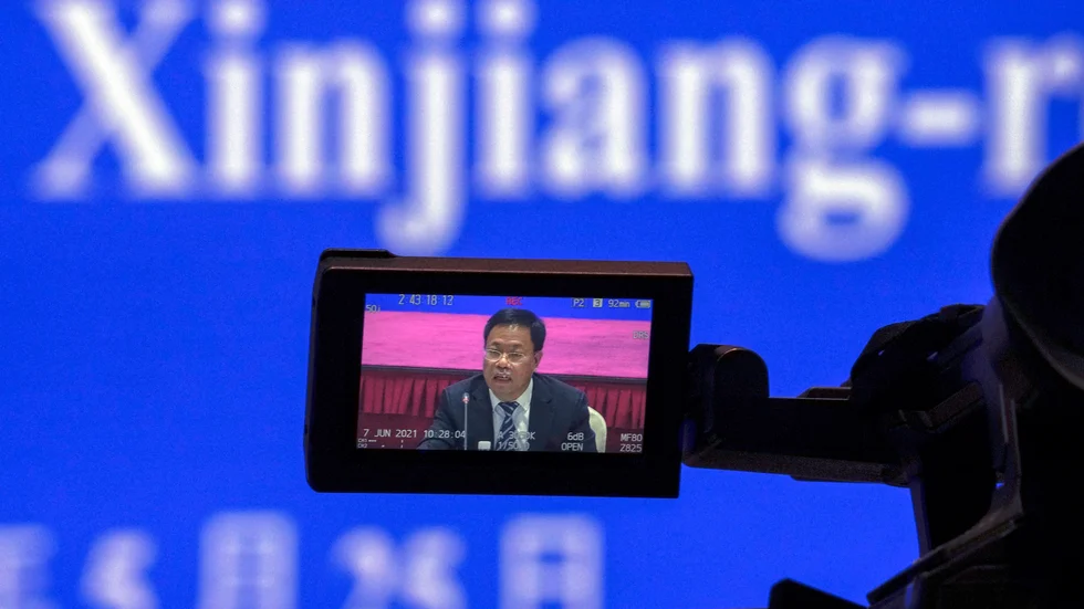 Bilderna från situationen i Xinjiang börjar klarna. 