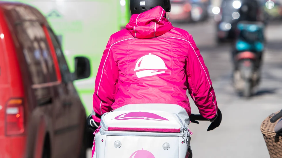 Ett cykelbud från Foodora. Arkivbild.