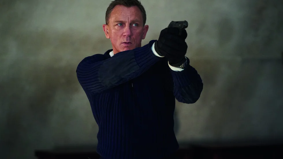 "No time to die" är den 25:e filmen om James Bond. Daniel Craig, som har spelat Bond sedan 2006, tar nu avsked av den älskade spionen.