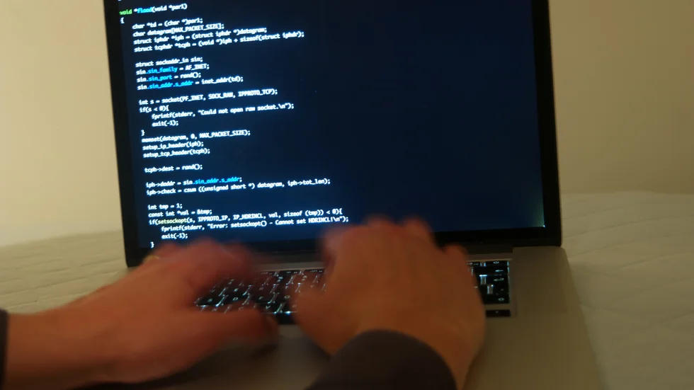Regeringen har sagt att cyberattacker kan vara att vänta från Ryssland. Arkivbild.