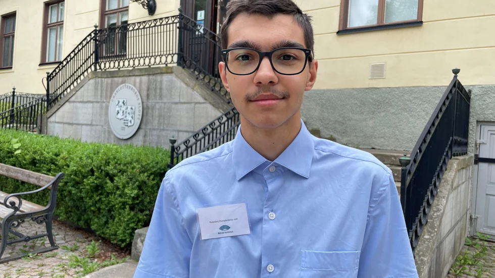 Isak Töyrä har fått sommarjobb som museivärd på Charlottenborgs slott.