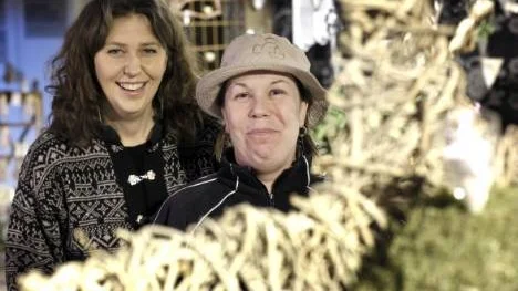 Sara Lundberg och Anna Ekström, Sinnenas Ateljé, är glada över att verksamheten kommit igång, om än i en nedbantad form.