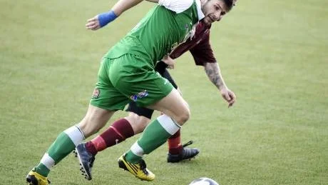Nedim Hiros gick till verbal  attack mot domaren - och visades ut trots att matchen var slut.
