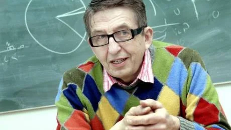 STOLT OCH GLAD. "Det är fantastiskt roligt att ha fått pris för kunskapsspridning men äran tillfaller också Luleå tekniska universitet", säger matematikprofessorn Lars-Erik Persson.