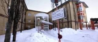 Nära ta sitt liv trots tvångsvård