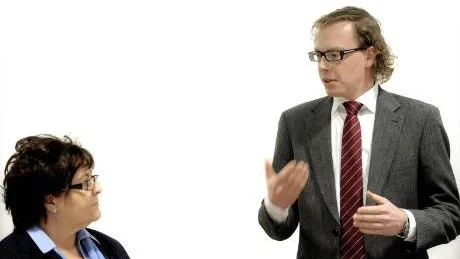 NORRBOTTEN I TÄTEN. Departementssekreterare Daniel Forslund och Agneta Granström tror att erfarenheterna från Tornedalen blir till nytta i hela EU.