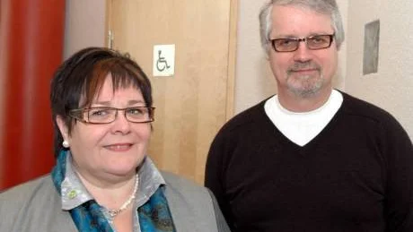 SAMARBETAR. Folkhälsoråd Agneta Granström (MP) och Kjell Larsson, allmänläkare och en av två ägare till Läkarhuset Björnen i Piteå, är mycket nöjda med utbytet av digitala journalanteckningar.