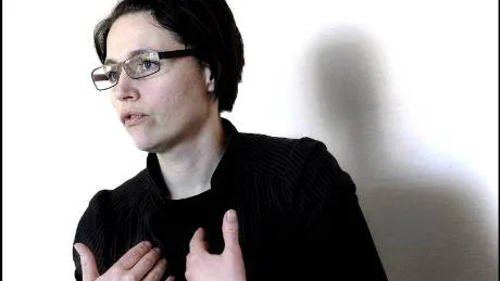 STORT MÖRKERTAL. Cina Johansson tror att det är många som av olika skäl väljer att inte rapportera att de råkat ut för hotfulla situationer eller våldsamma personer. "Mörkertalet är nog ganska stort", säger hon.