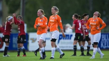 DEPPIGT. Piteå IF deppar efter förlusten mot Kristianstad.