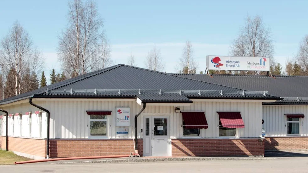 Kris. Älvsbyns fastigheter har inte fått ihop driftbudgeten de senaste sex åren. Nu tvingas man till hårda besparingar för att klara kommunens krav.