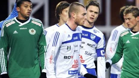 poänglös match. IFK Luleå var redan klart för division I-spel nästa säsong vilket möjligtvis påverkade lagets insats mot Väsby. Bortalaget vann med 4-0 och säkrade kvalspel, Umeå vann serien och tar klivet upp i superettan.Foto: Andreas Wälitalo