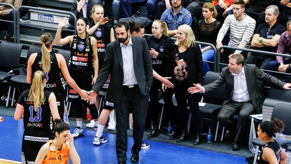 Taktiker. Jens Tilllman har guldplanen klar inför kvällens match.