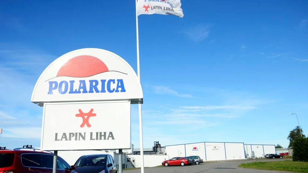 Företaget Polarica fraktar sina bär till och från Polen innan de hamnar i affären. Detta trots KRAV-märkning.