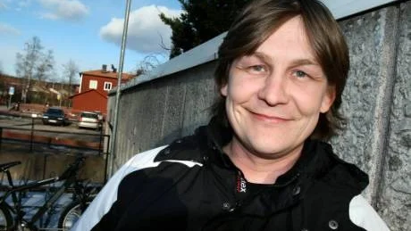 I dag är Patrik Johansson 36 år och har fått grepp om sitt liv. Huvudrollen i jullovsmorgon ser han själv som en ny utmaning.