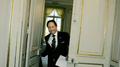 OTIDSENLIG. Ständige sekreteraren Horace Engdahl och Svenska akademien vågar tycka att all kultur inte är lika bra.