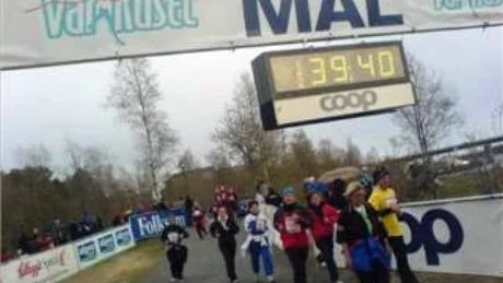 I MÅL. Tusentals kvinnor gick, lunkade, löpte eller promenerade när vårruset avgjordes i Luleå på måndagskvällen.