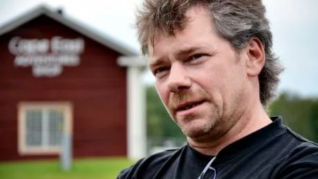 NÅGON ANNAN. Kaj Rundgren hoppas på drift vid Cape East.