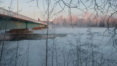 SLIPAS. Det behövs inga externa åtgärder för att lösa upp isproppen. Den ser ut att slipas ner på ett naturligt sätt. Foto: Roger Larsson