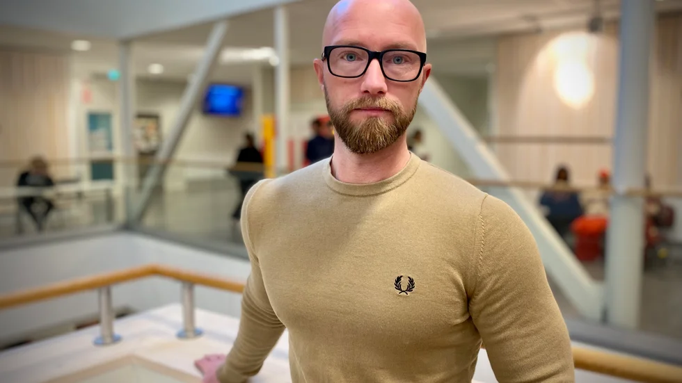 Efter hårt arbete rasslade det till och Vingåker kan fira in det nya året med meritvärden som når nya rekordnivåer. Den tidigare utskällda skolan i Vingåker går dessutom om Katrineholm.
"Det är ju lite roligt att lillebror går om storebror", säger Magnus Karlsson, rektor på Slottsskolan 7-9 i Vingåker.