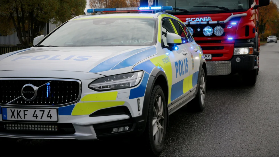 Under natten har polisen hanterat ett 90-tal ärenden i länet, bland annat två bränder.