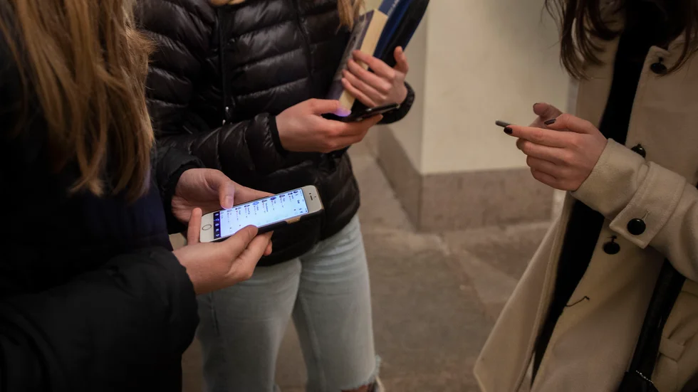 En av anledningarna till beslutet är att eleverna ska börja socialisera mera med varandra. (Arkivbild)