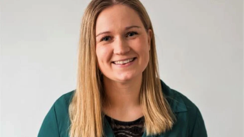 Kajsa Rietz, föreläsningsansvarig på Novahuset, är glad och stolt över priset som föreningen fick