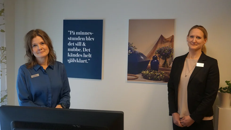 För Karin Lindell och Lisa Holm på Fonus har arbetet förändrats under coronapandemin.