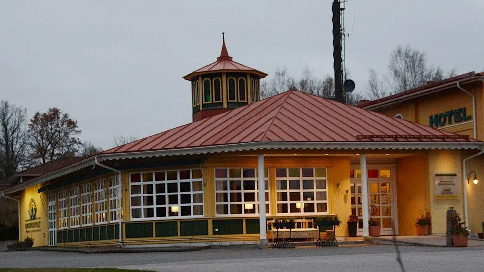 Under helgen utsattes Björkbacken Kök & scen för inbrott. Ett hårt nederlag för restaurangen som redan har det kämpigt i och med corona-pandemin, enligt köksmästaren Kjell Karlsson. 
