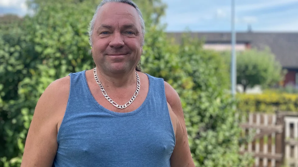 Olyckan som Dick Karlsson var med om för nio år sedan ansågs inte vara livshotande eller speciellt allvarlig. Trots det har han men än idag.