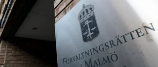 Fortsatt oroligt – brinnande föremål kastas