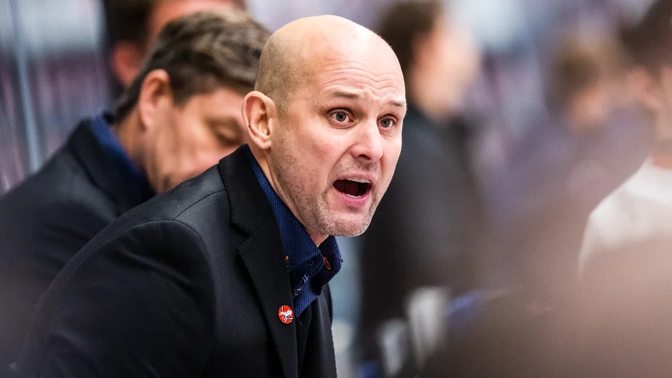 Tony Zabel ska fokusera på tränaruppdraget kommande säsong.