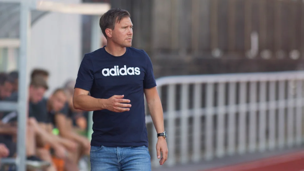 Maif-tränaren Christer Persson vill se mer energi i laget när de gästar Qviding än vad som fanns i matchn mot Tvååker.